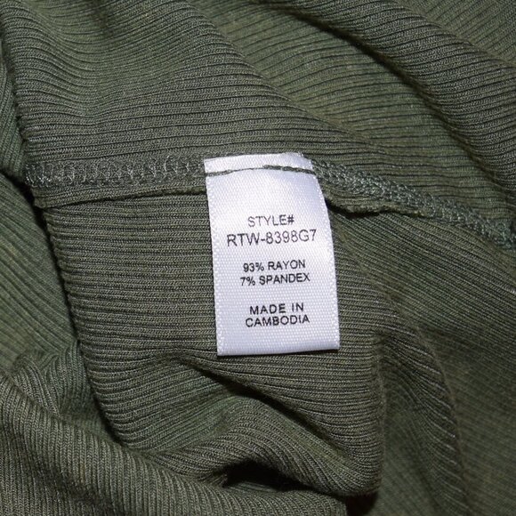 NWT ZENANA Washed Ribbed Scoop Neck Olive Tank Womens Top Medium - Picture 4 of 5